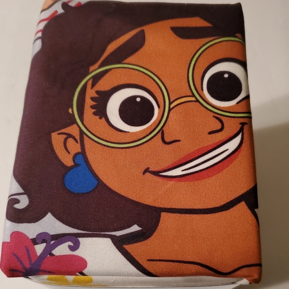 Disney Encanto 3 PC Twin Sheet Set - Picture 4 of 5